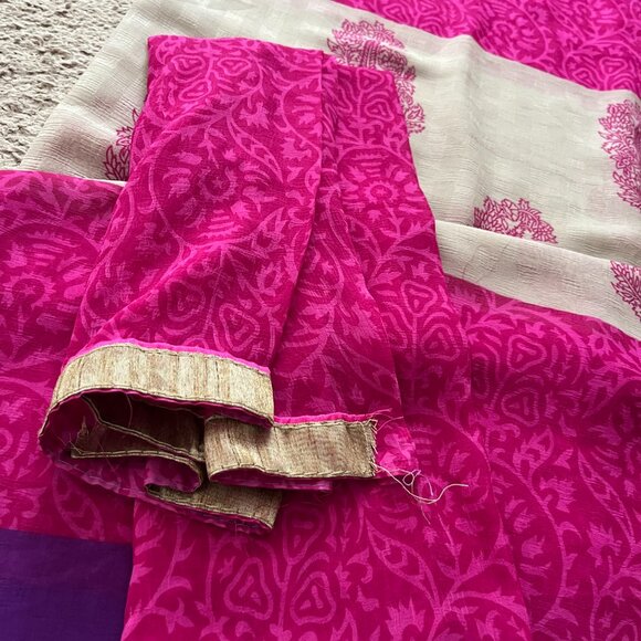 Elegant Georgette Saree in Purple, Pink & Cream | Zari Motif Print | Soft & Ligh - Picture 2 of 12